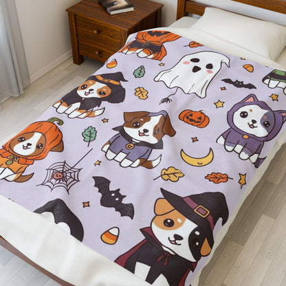 Halloween Dog Plush Blanket, Cozy Throw for Pet Lovers, Autumn Decor, Gift for Kids and Adults, Cute Animal Design