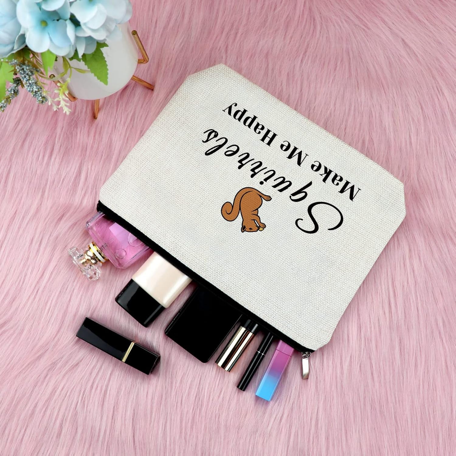 Squirrel Makeup Bag for Women Squirrel Lover Gift for Girls Daughter Friends Animal Lover Presents for Sister Cosmetic Bag Best Friend Anniversary Christmas Birthday Present Zipper Cosmetic Pouch